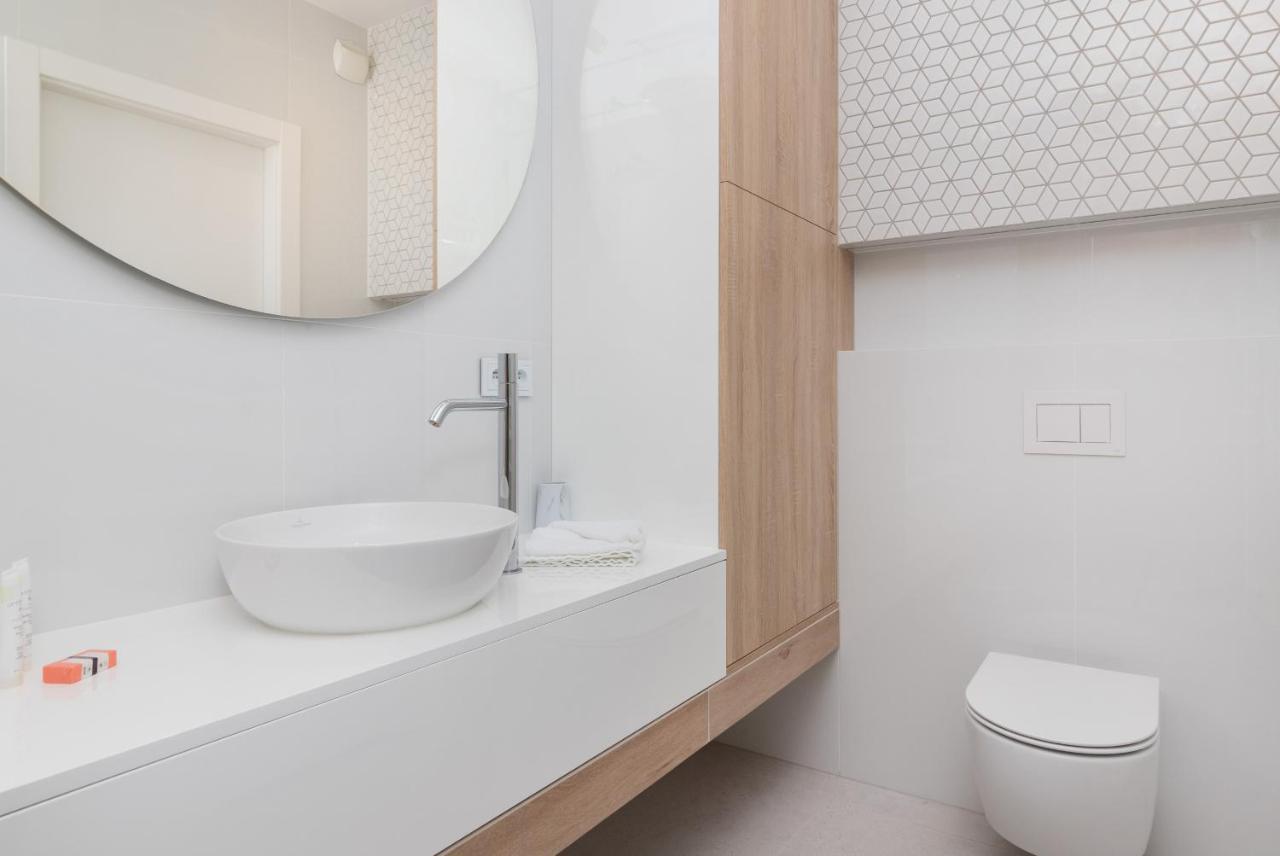 Rent Like Home - Swietej Barbary 11 Гданськ Екстер'єр фото